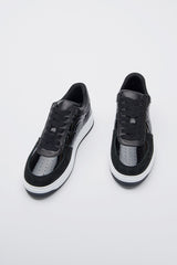 Web Sneaker