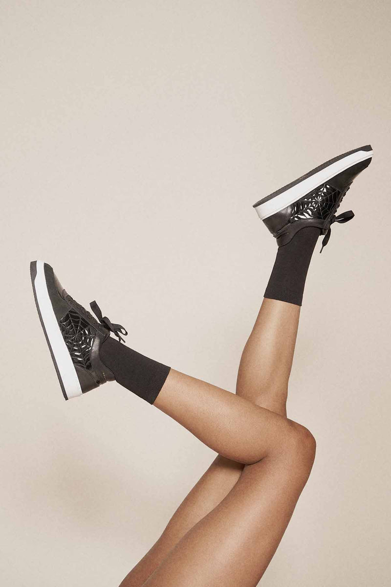 Web Sneaker